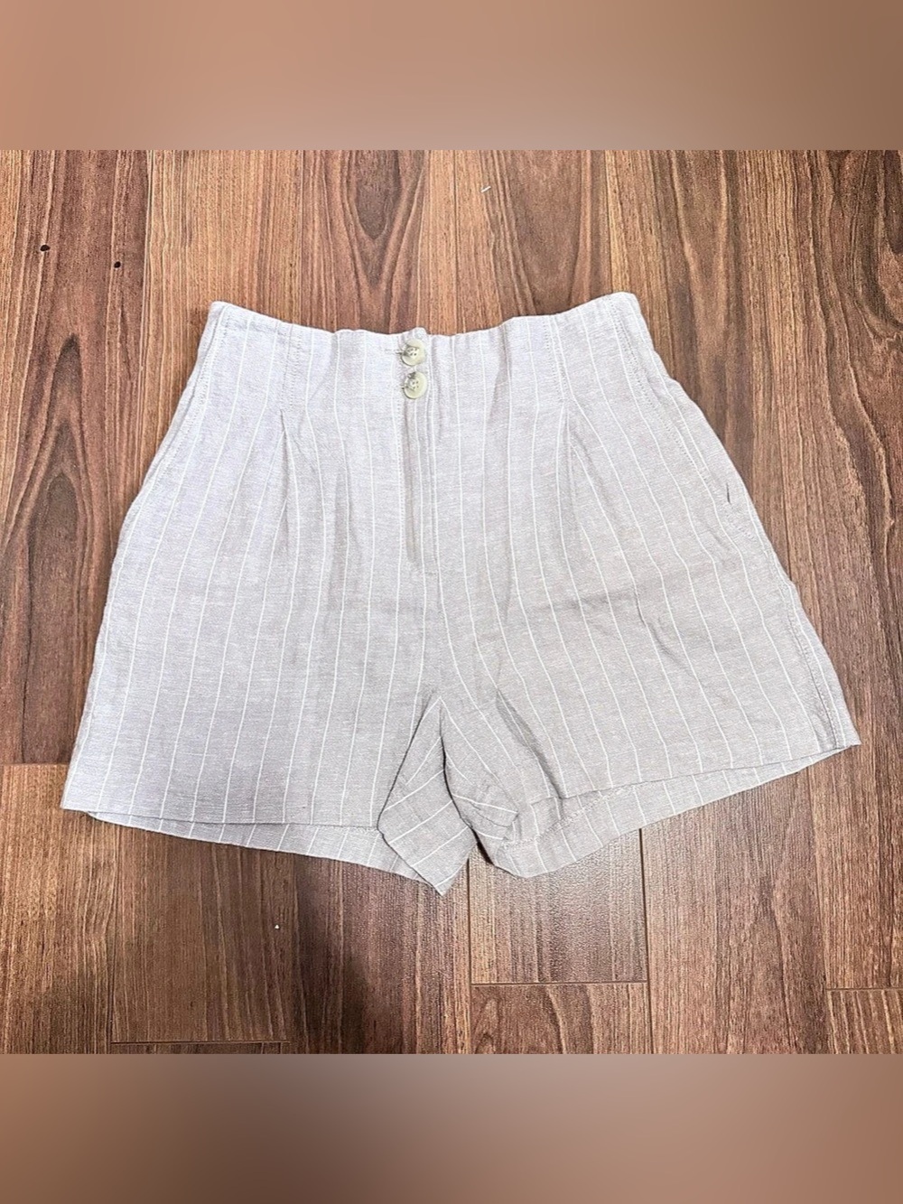 Dynamite High Waist Striped Shorts in Gray & White P/S Like New